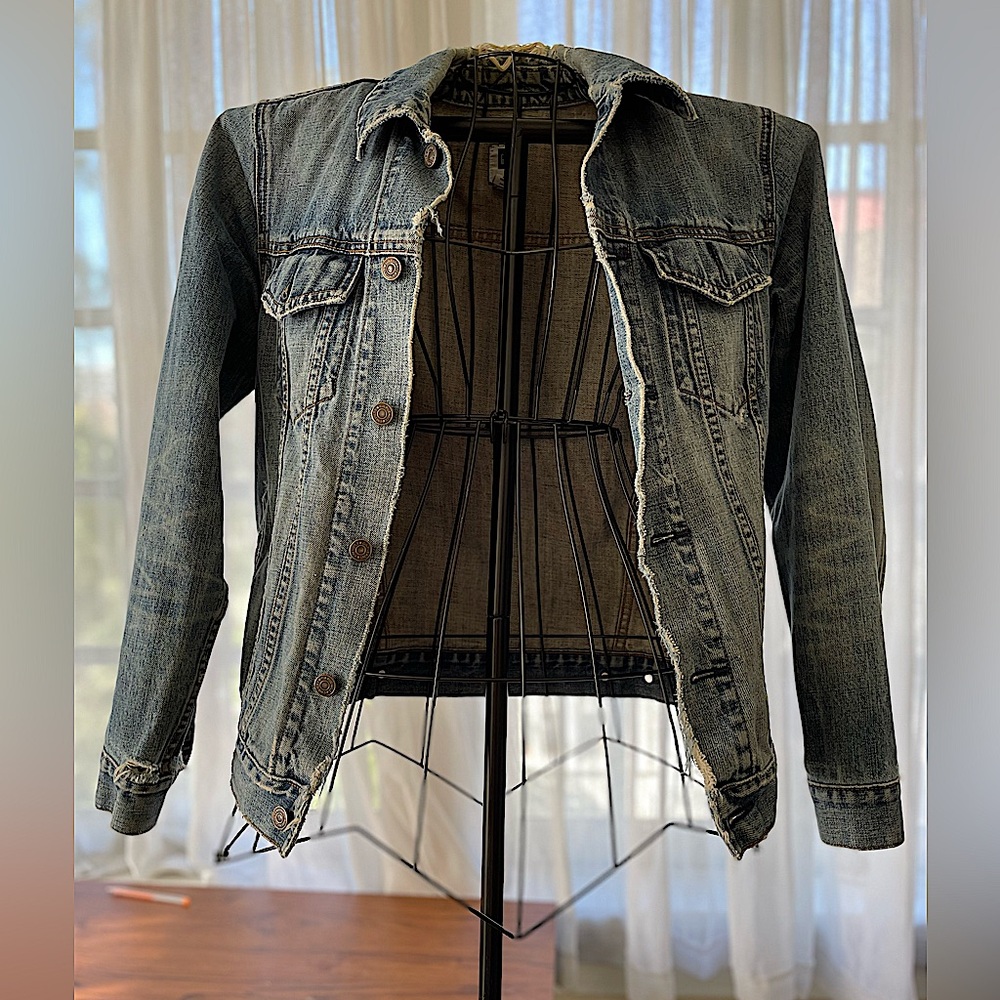 GAP vintage denim disstressed Heavyweight Jean Jacket   XS